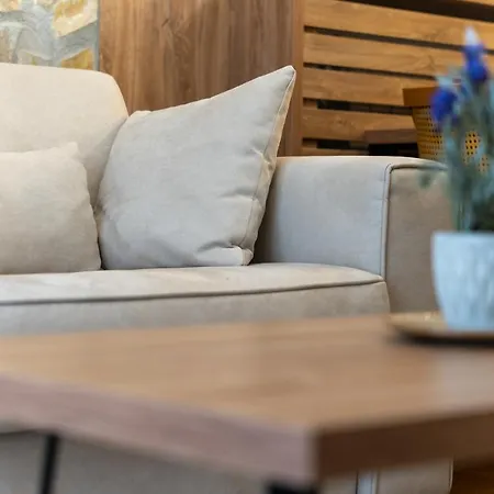 5 Stars - Luxury Premium Wellness