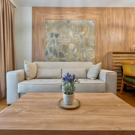 5 Stars - Luxury Premium Wellness